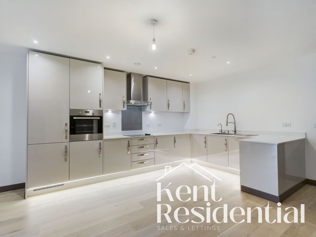 Property photo 3 of 23 Photo 2