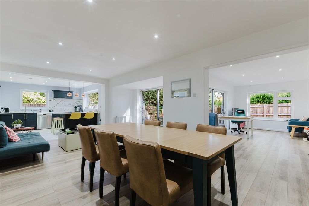 Property photo 3 of 37 Dining 2.Jpg