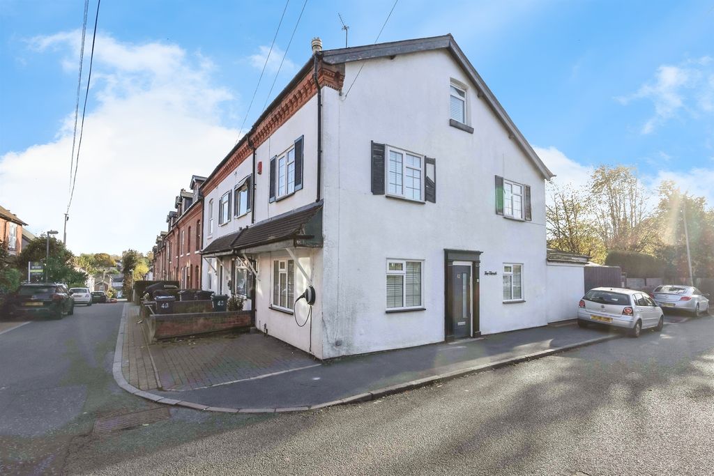 Property photo 1 of 16