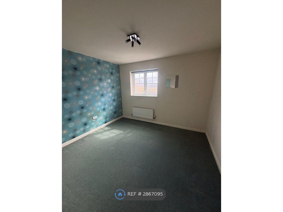 Property photo 3 of 13 Bedroom.