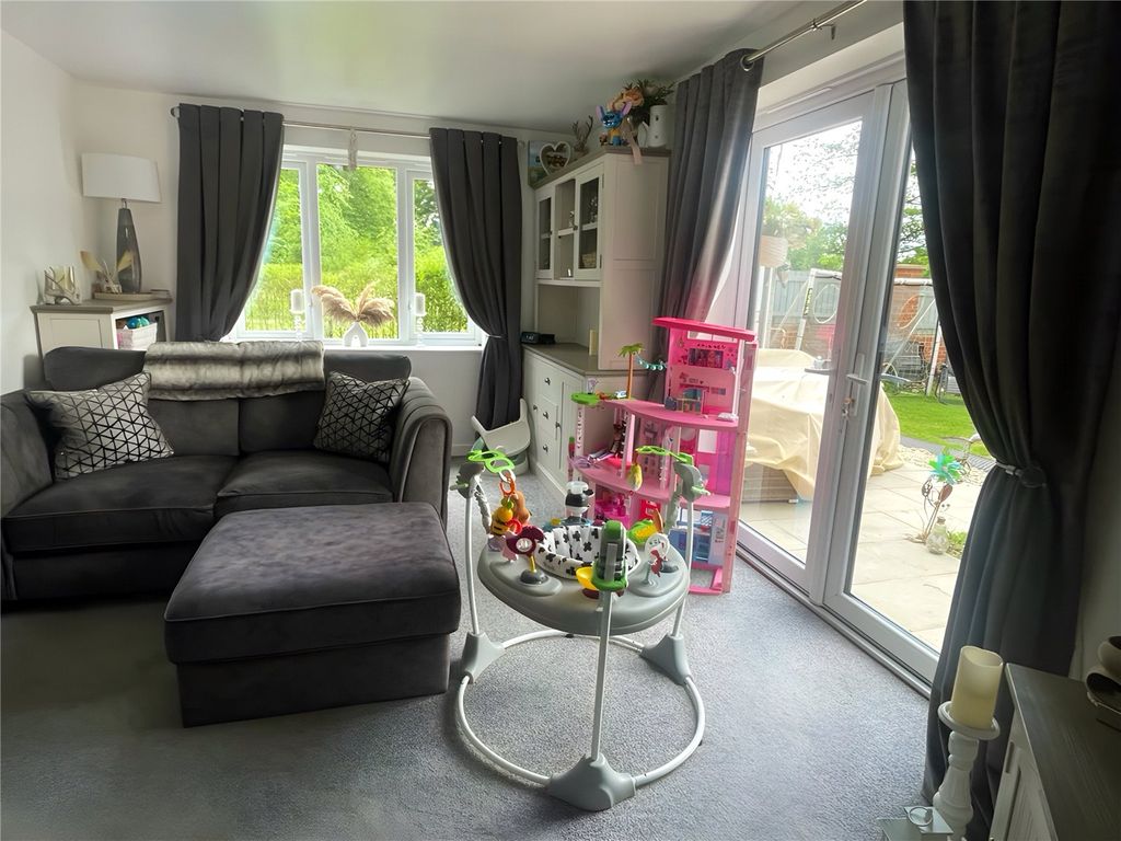 Property photo 2 of 14 Picture No. 02