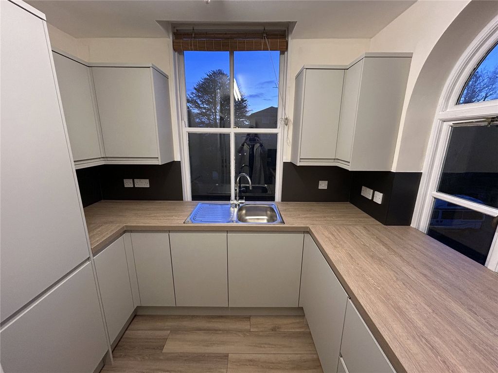 Property photo 3 of 11 Picture No. 34