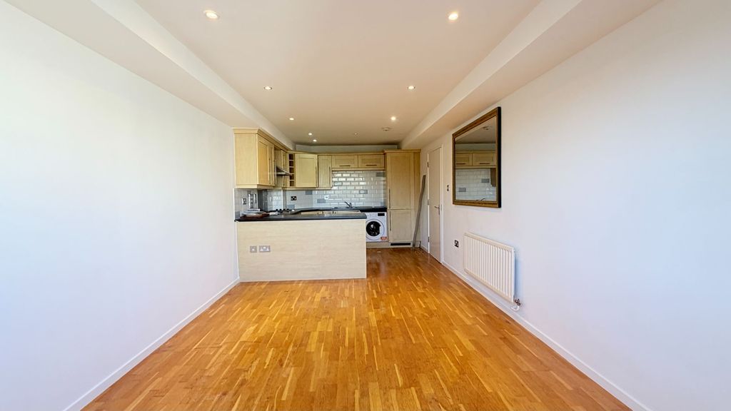Property photo 3 of 13 Photo 9