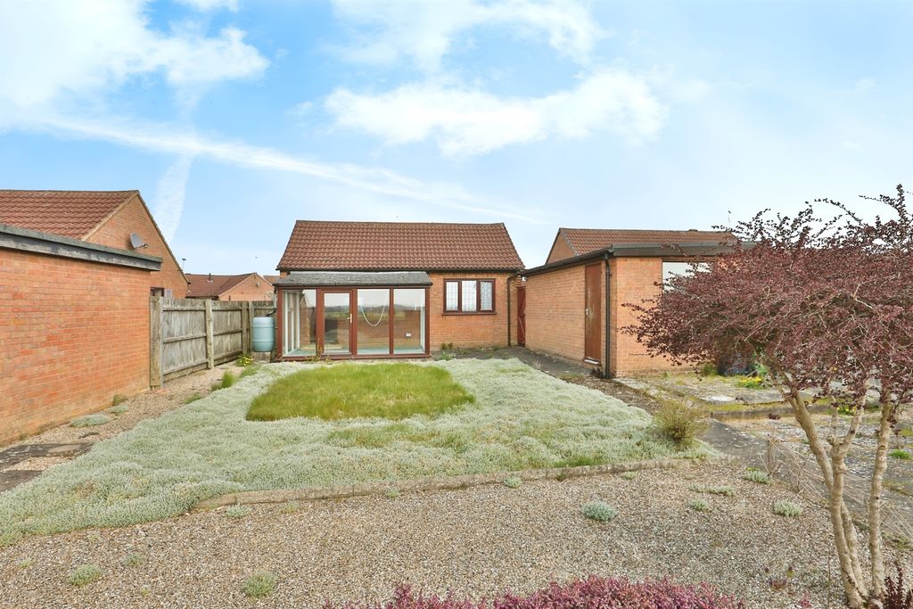 Property photo 2 of 16