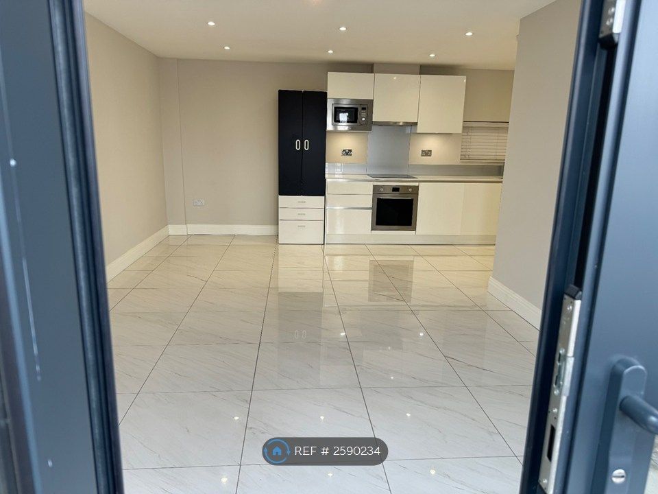 Property photo 1 of 31