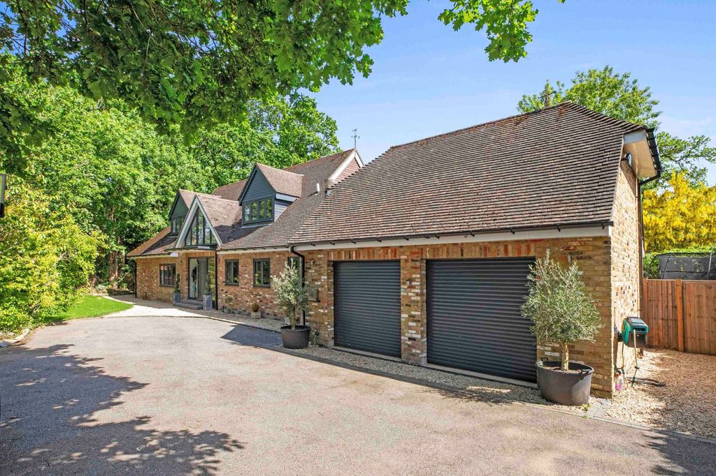 Property photo 1 of 18