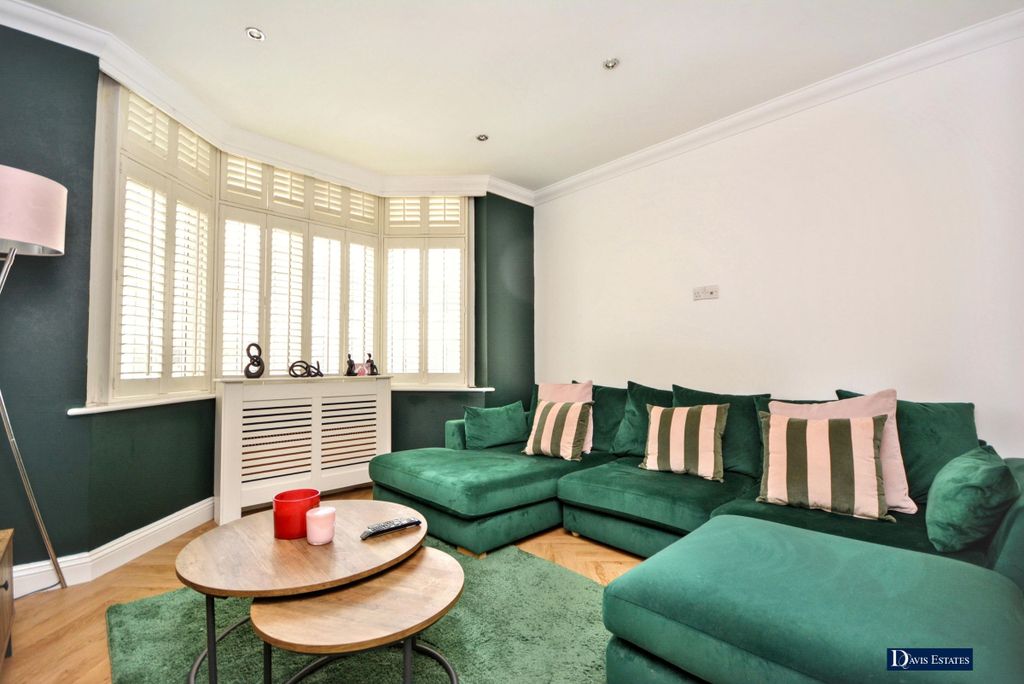 Property photo 2 of 21