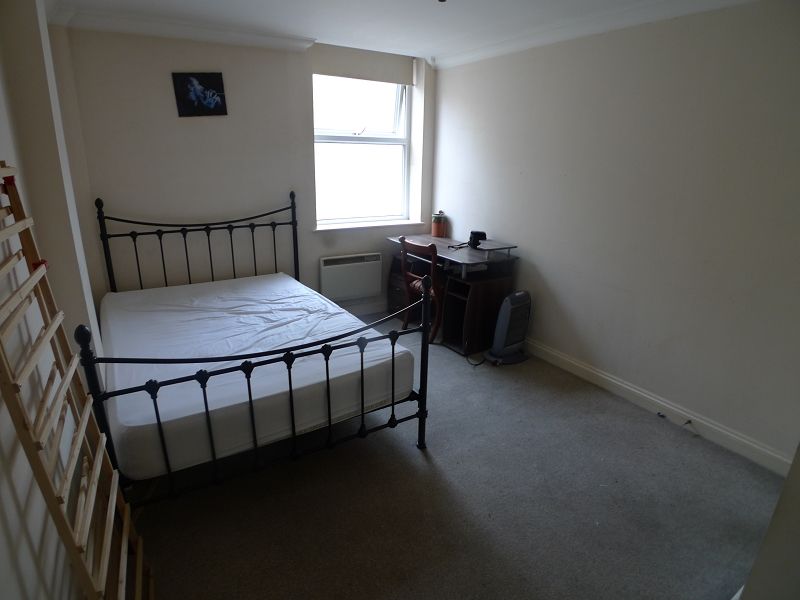 Property photo 3 of 8 2694-Pra10424-3-Raw