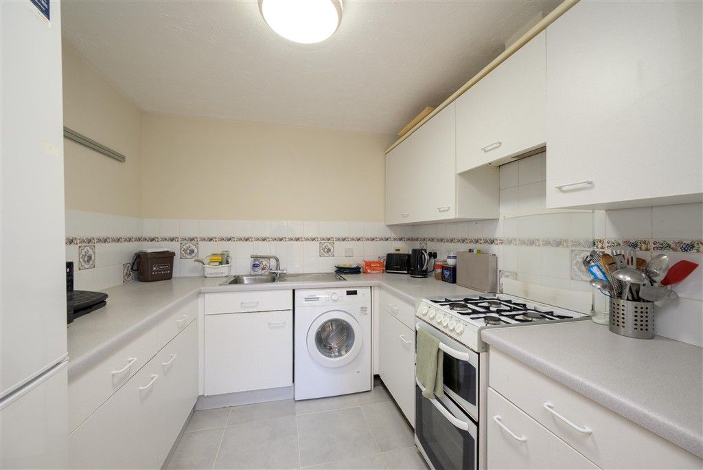 Property photo 2 of 17 Internal Feature