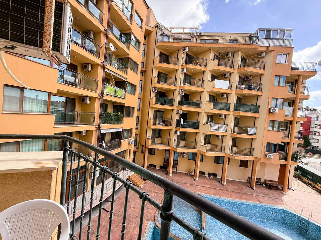 Property photo 3 of 27