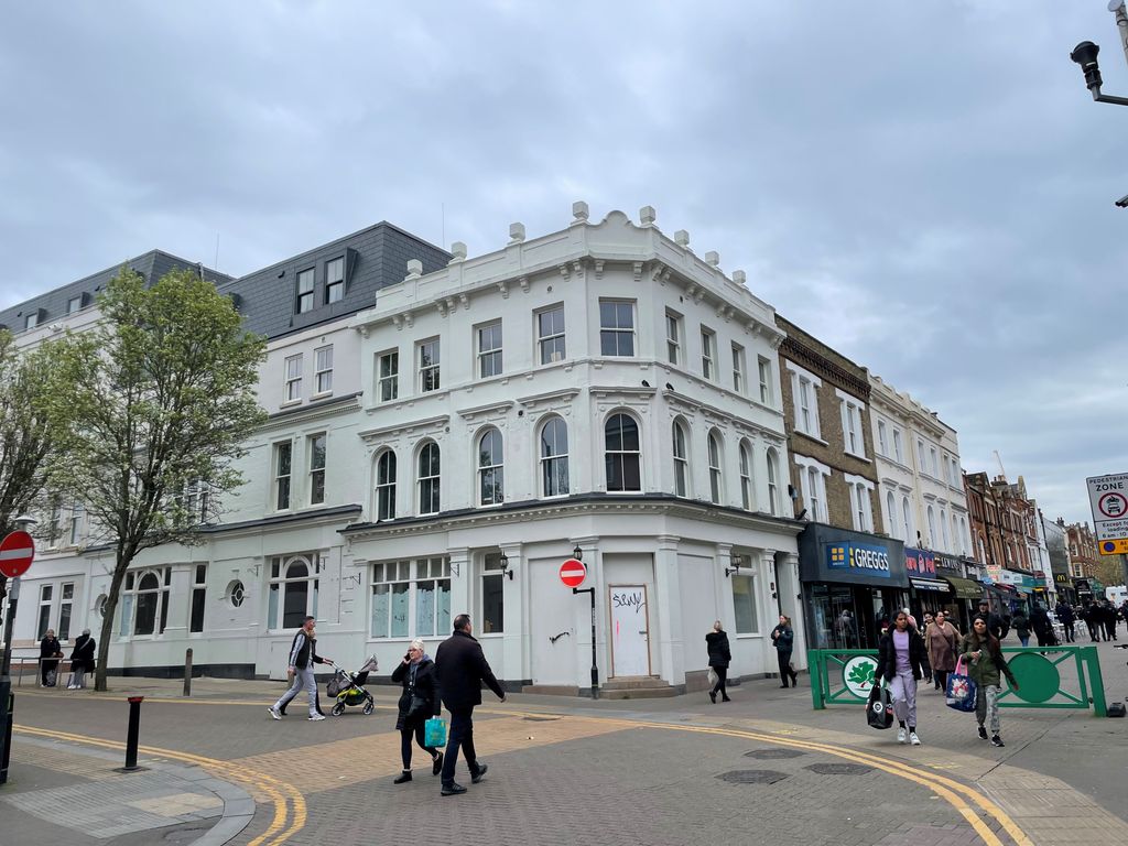 Property photo 1 of 2