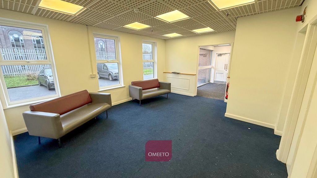 Property photo 3 of 4 Reception