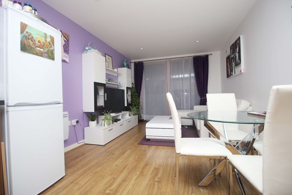 Property photo 2 of 9