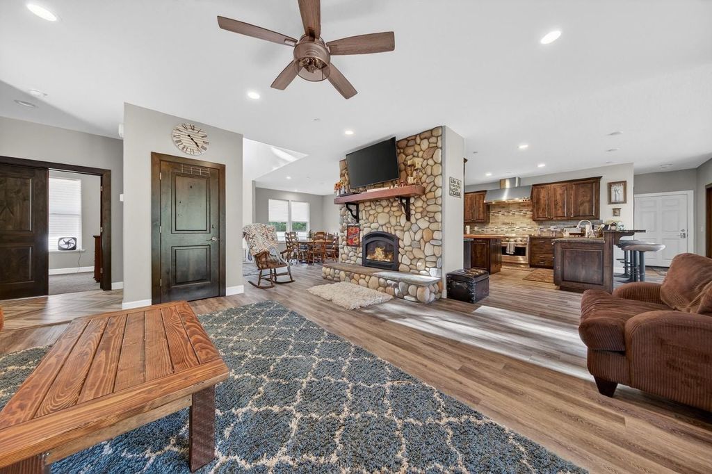 Property photo 3 of 30 <Alttext/>