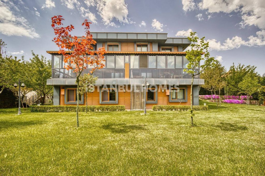 Property photo 1 of 36