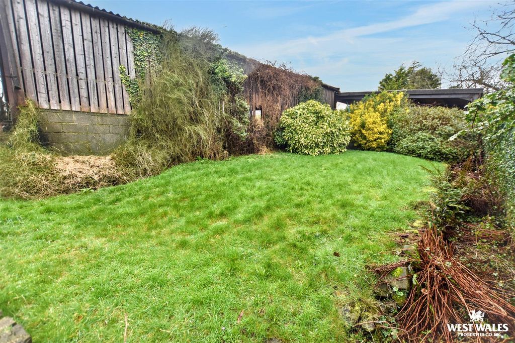 Additional image 5 of 7 bed detached house for saleChurch Lane, Robeston Wathen, Narberth SA67
