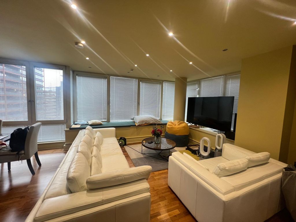 Property photo 1 of 21 Photo 0