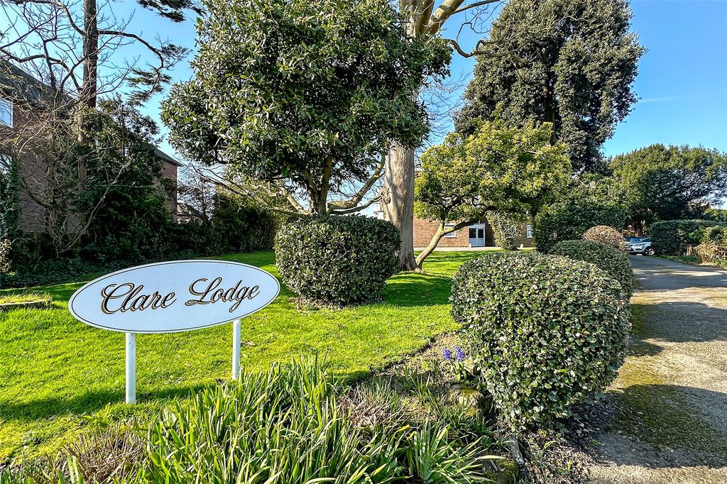 Property photo 2 of 15 Picture No. 22