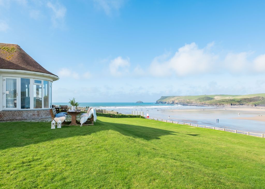 Property photo 3 of 25 67335d76198c1_Rigi_Beachside-15