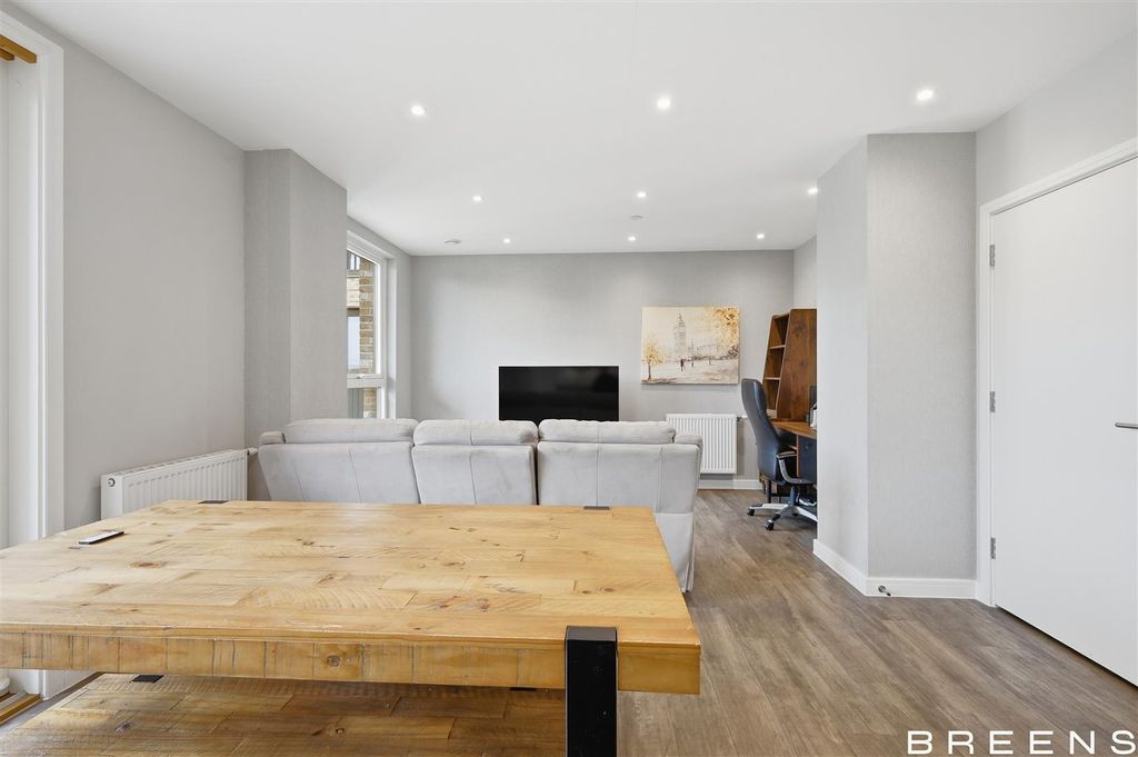 Property photo 2 of 14 13_Img_1401.Jpg