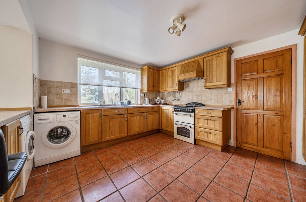 Property photo 3 of 27 1434315-9-69ce725...