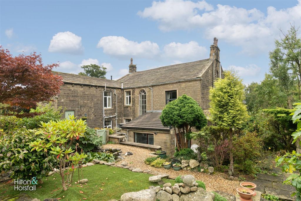 Property photo 1 of 14 Laund House