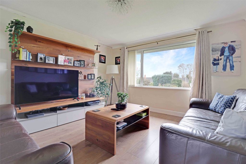 Property photo 2 of 10 Picture No. 06