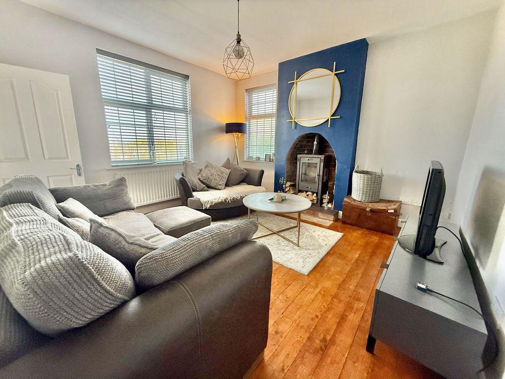 Property photo 3 of 22