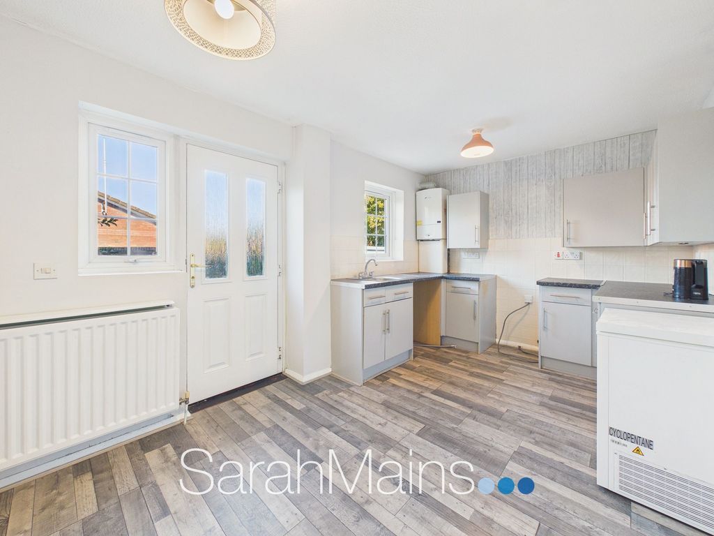 Property photo 3 of 11 Dining Kitchen