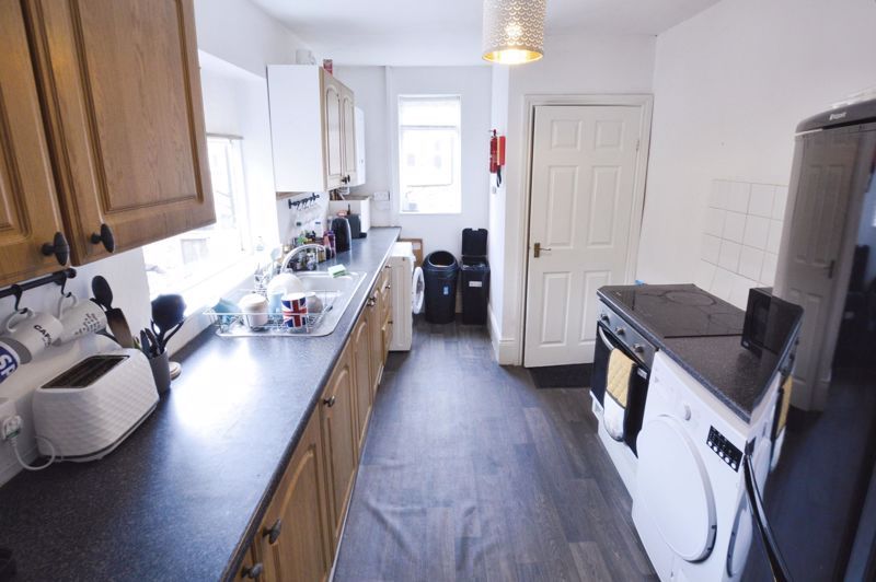 Property photo 3 of 11 Photo 9