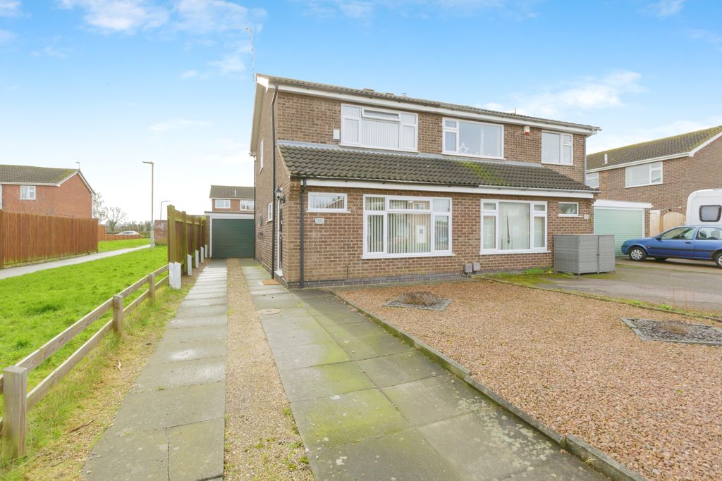 Property photo 1 of 17 Photography