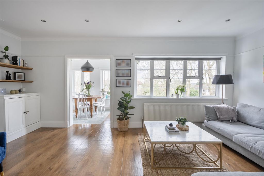 Property photo 3 of 16 1415353-13-69931d7E24dc0.Jpg