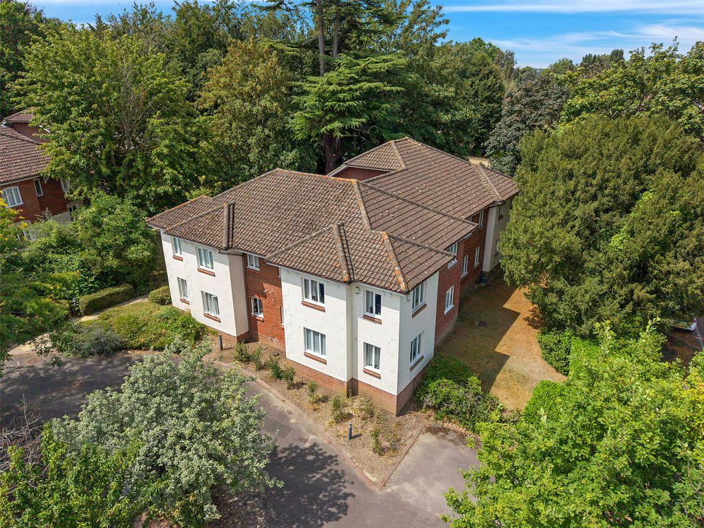 Property photo 1 of 13 External