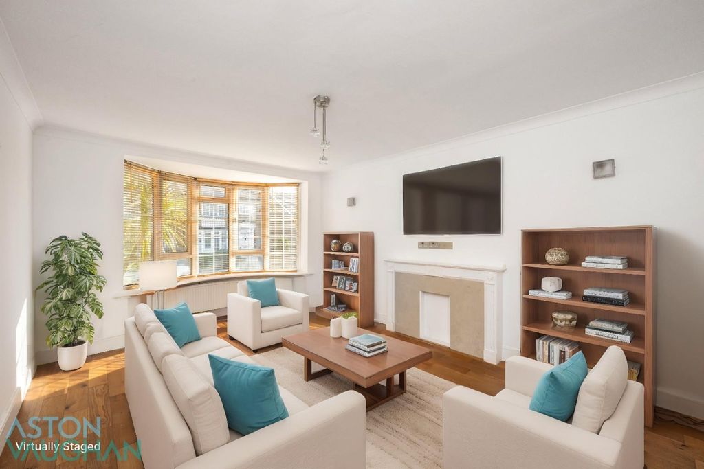 Property photo 2 of 18 4700931