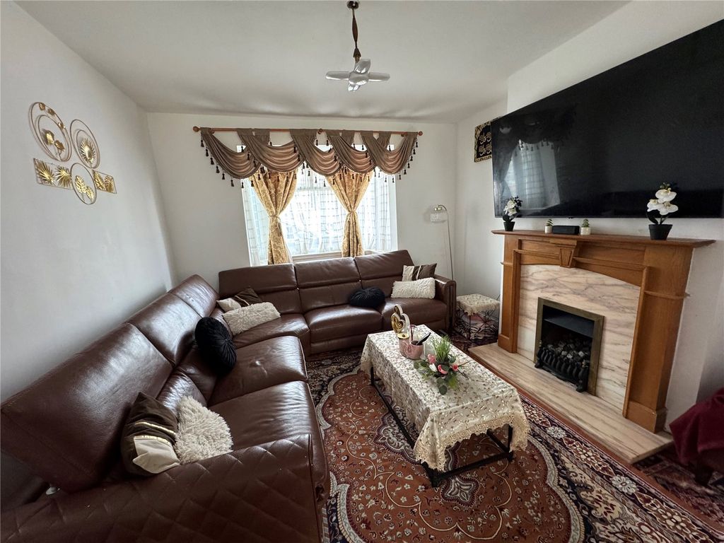 Property photo 2 of 20 Picture No. 08