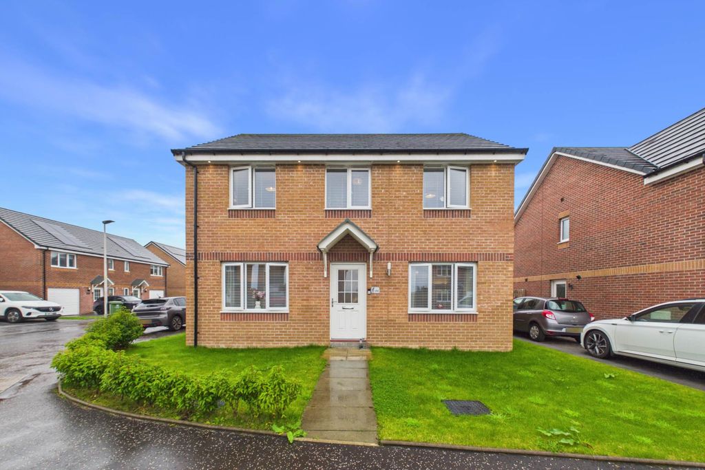 Property photo 1 of 31