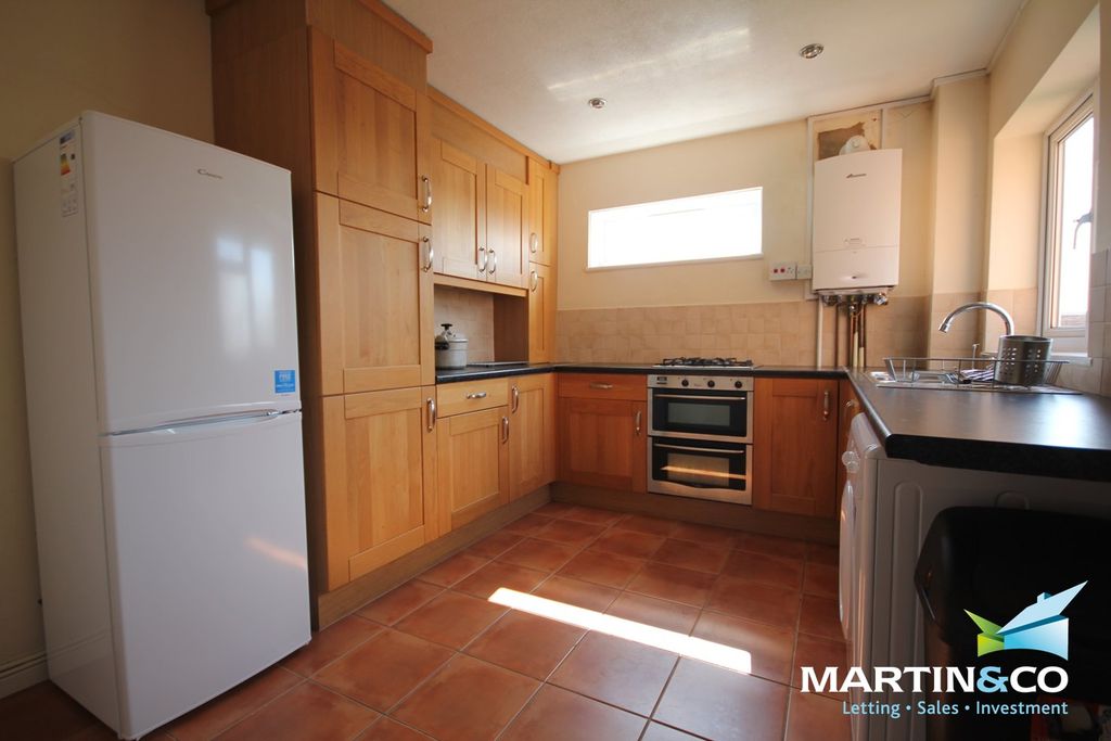 Property photo 2 of 9