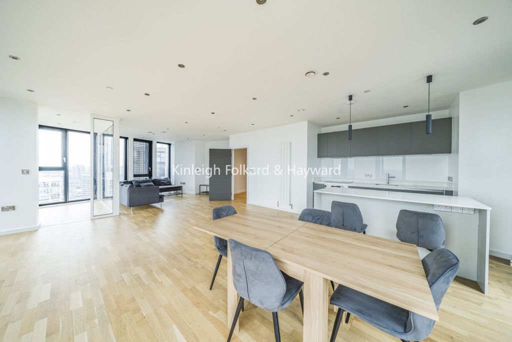 Property photo 3 of 14 55cc7Deb-2120-4Df2-B