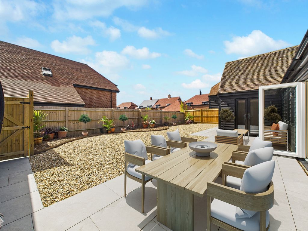 Property photo 3 of 13 Terrace And Garden