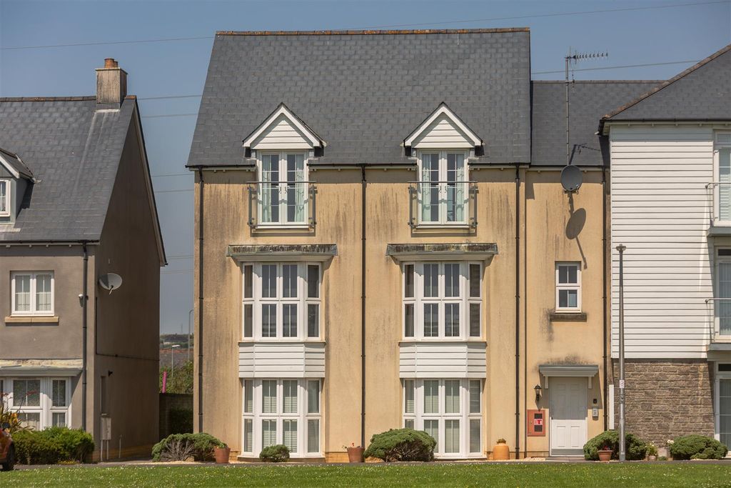 Additional image 37 of 2 bed flat for saleY Corsydd, Llanelli SA15