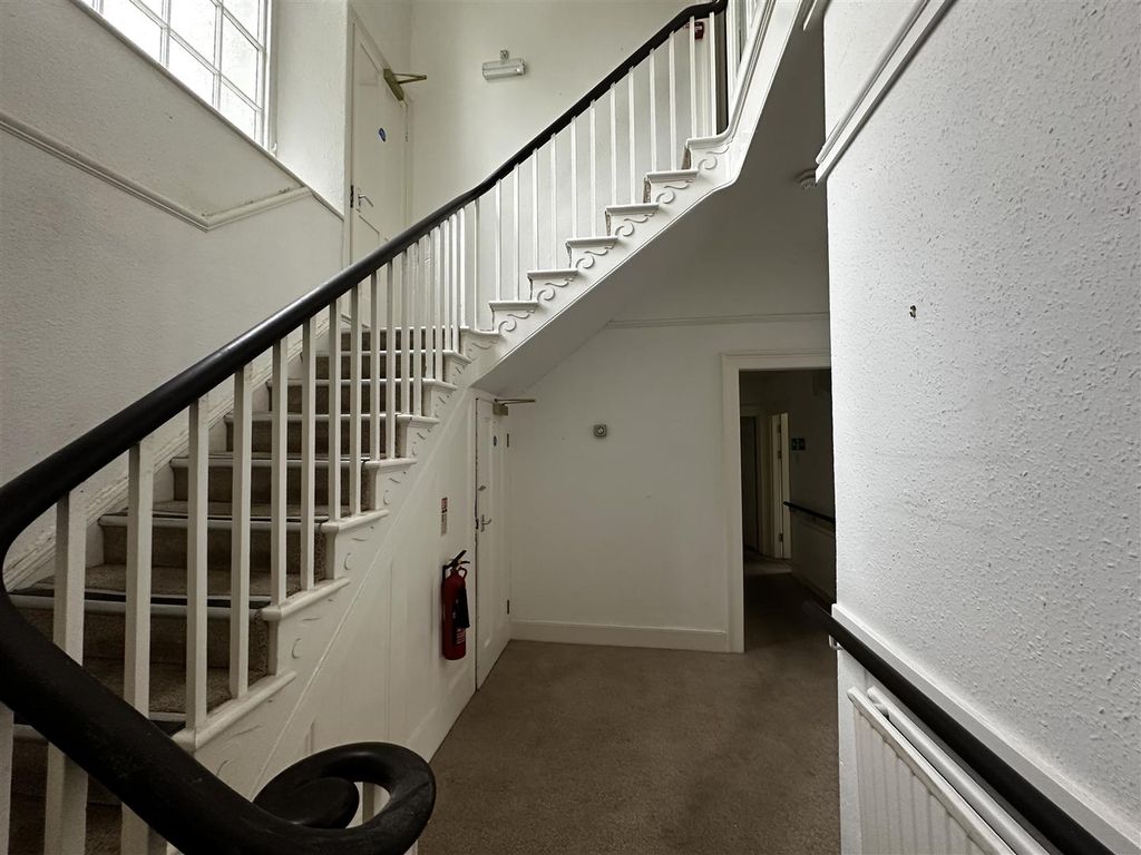 Property photo 2 of 7 1Cae0558-9492-11F0-B581-0242Ac110002---Auto--.Jpg