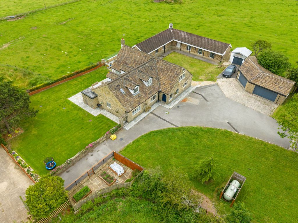 Property photo 1 of 58