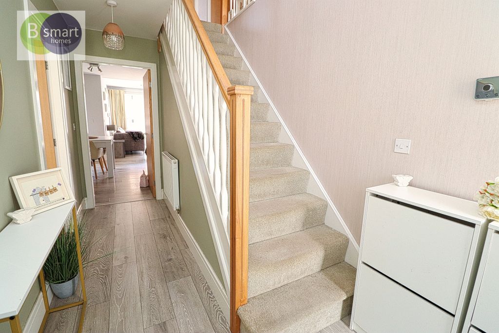 Property photo 3 of 27 Img_3935