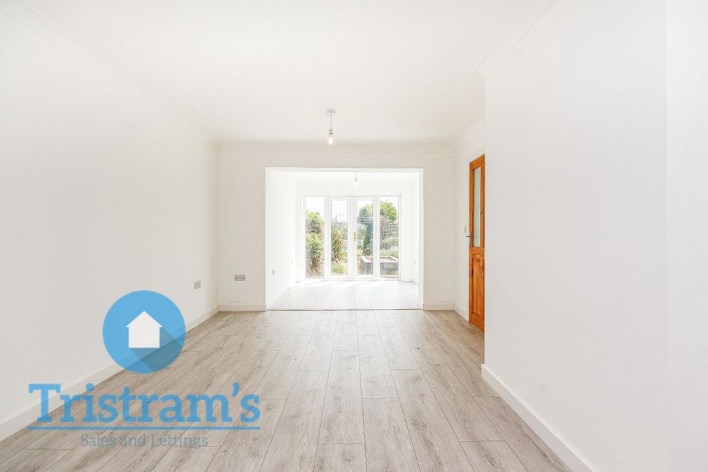 Property photo 2 of 17 Img_0891