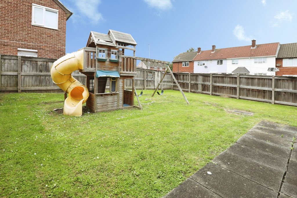 Property photo 2 of 15