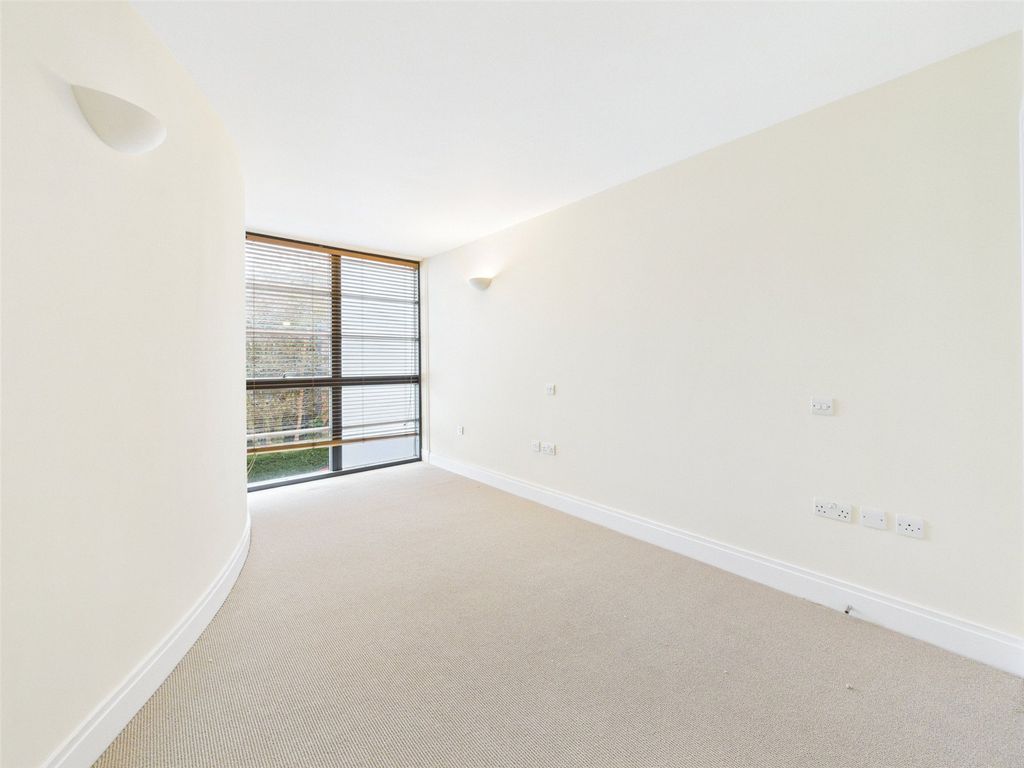 Property photo 2 of 9 Picture 2