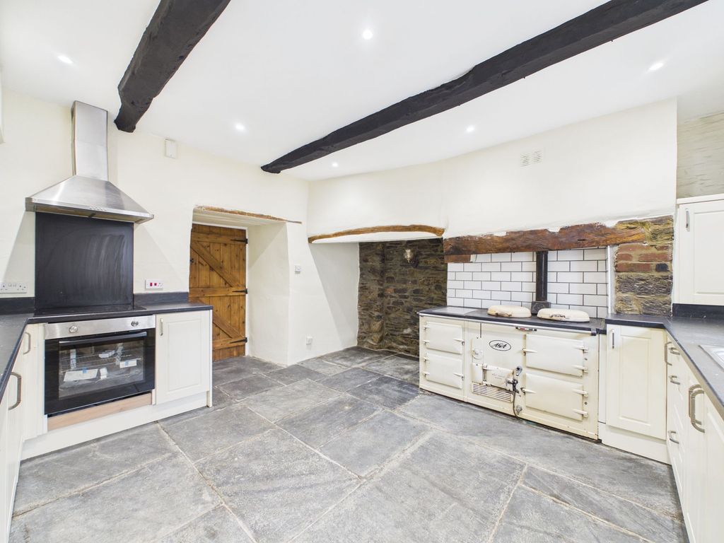 4 bed link detached house for saleCoads Green, Launceston PL15 photo 5
