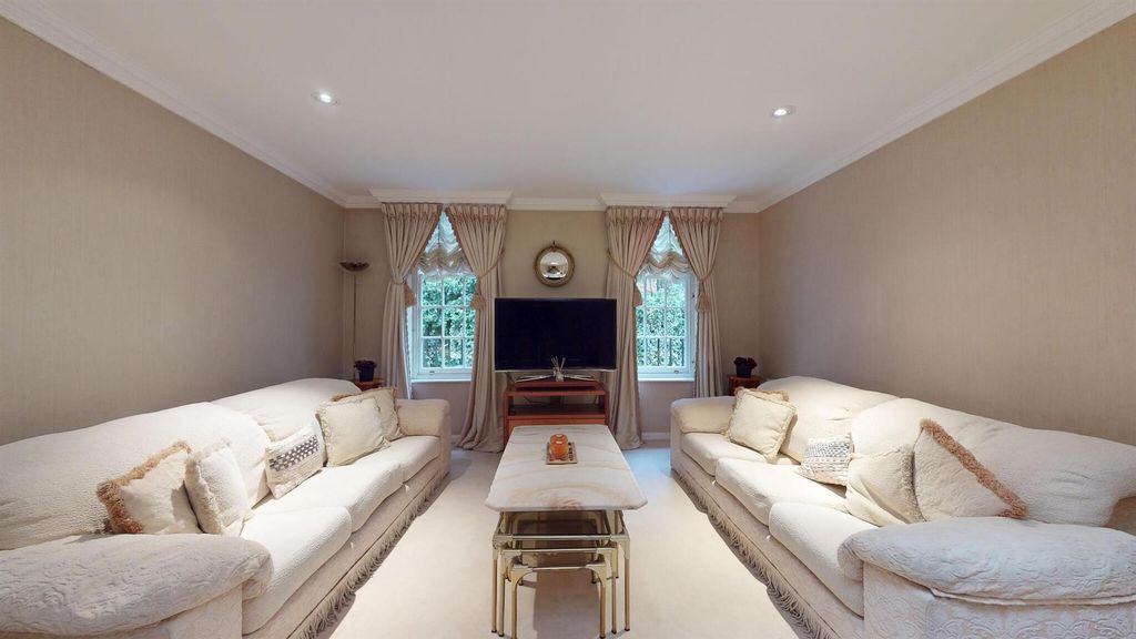 Property photo 2 of 18 66F44A13713c8Abb55c7Bfaf_E3d3Df8Fd58665E37174F6396