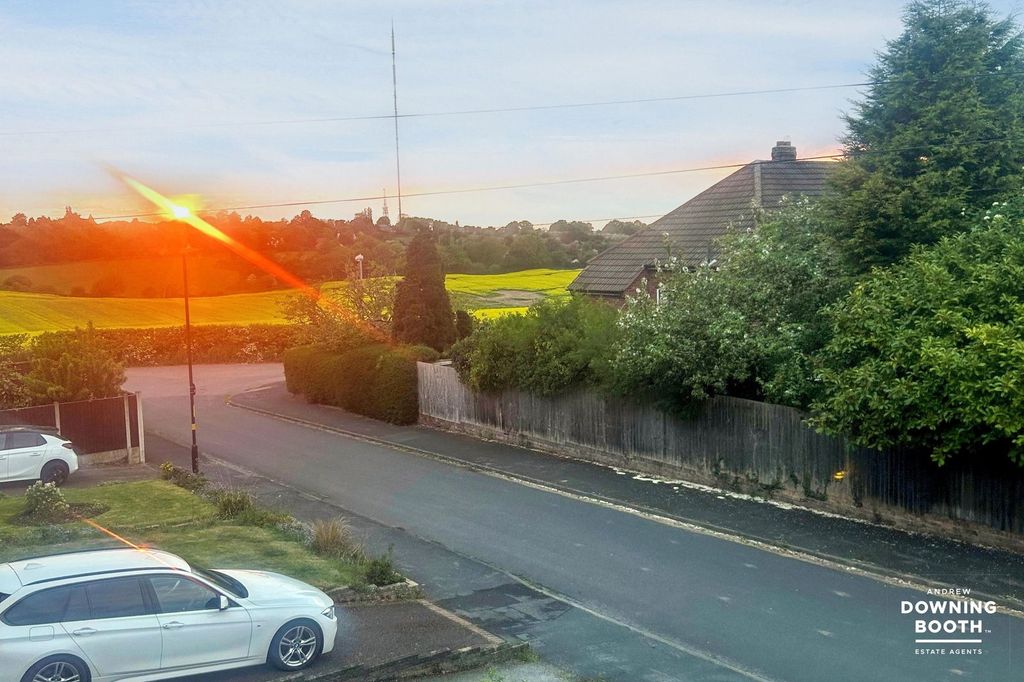 Property photo 3 of 29