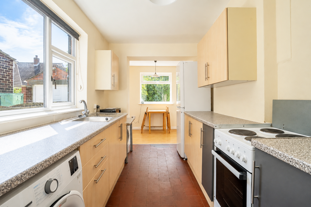 Property photo 2 of 13 Kitchen